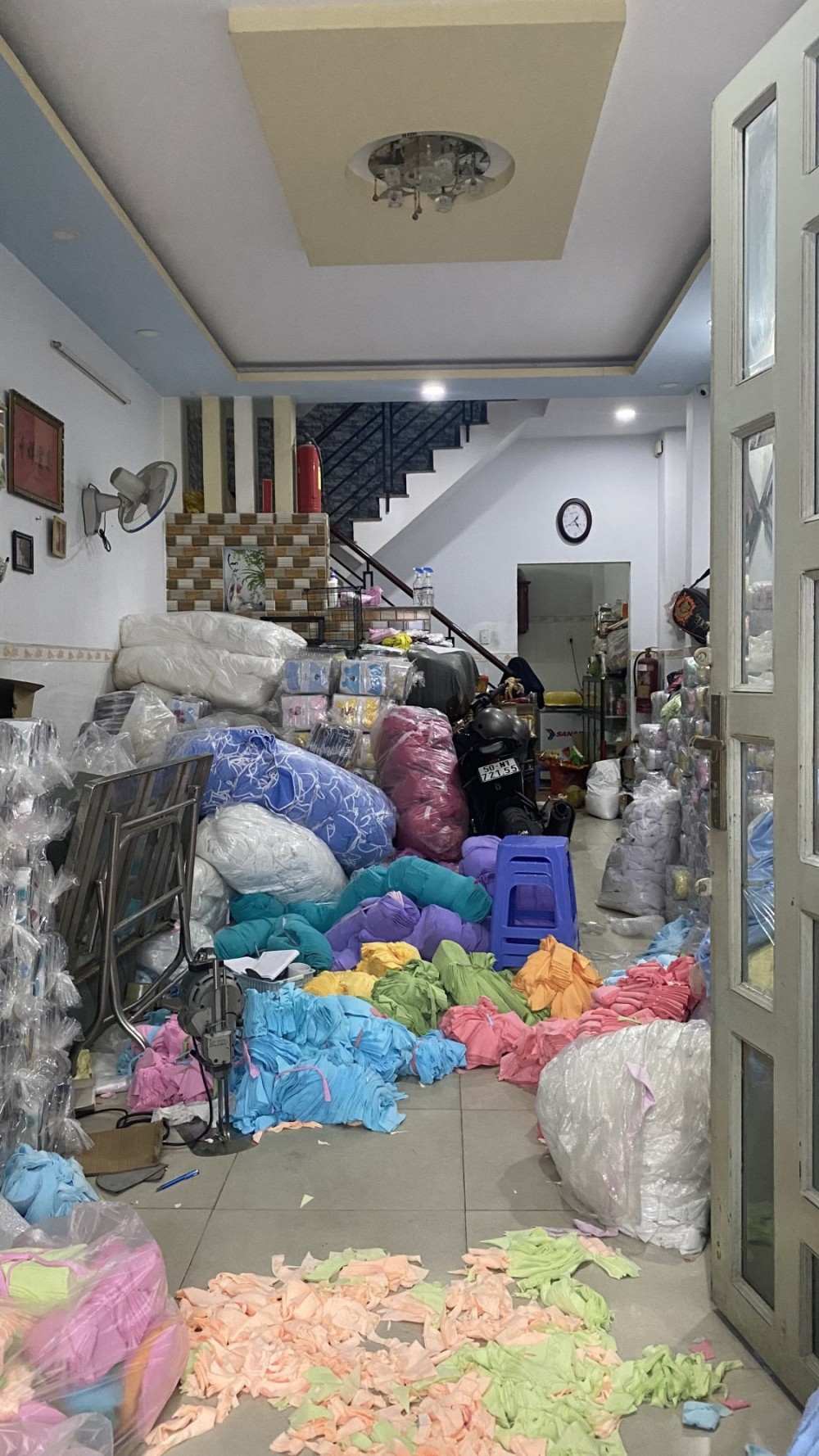 Với 5 tỷ nhà Bình Long hẻm Ô TÔ, DT tận 85m2 xây 3 tầng BTCT nhà đẹp khang trang văn minh