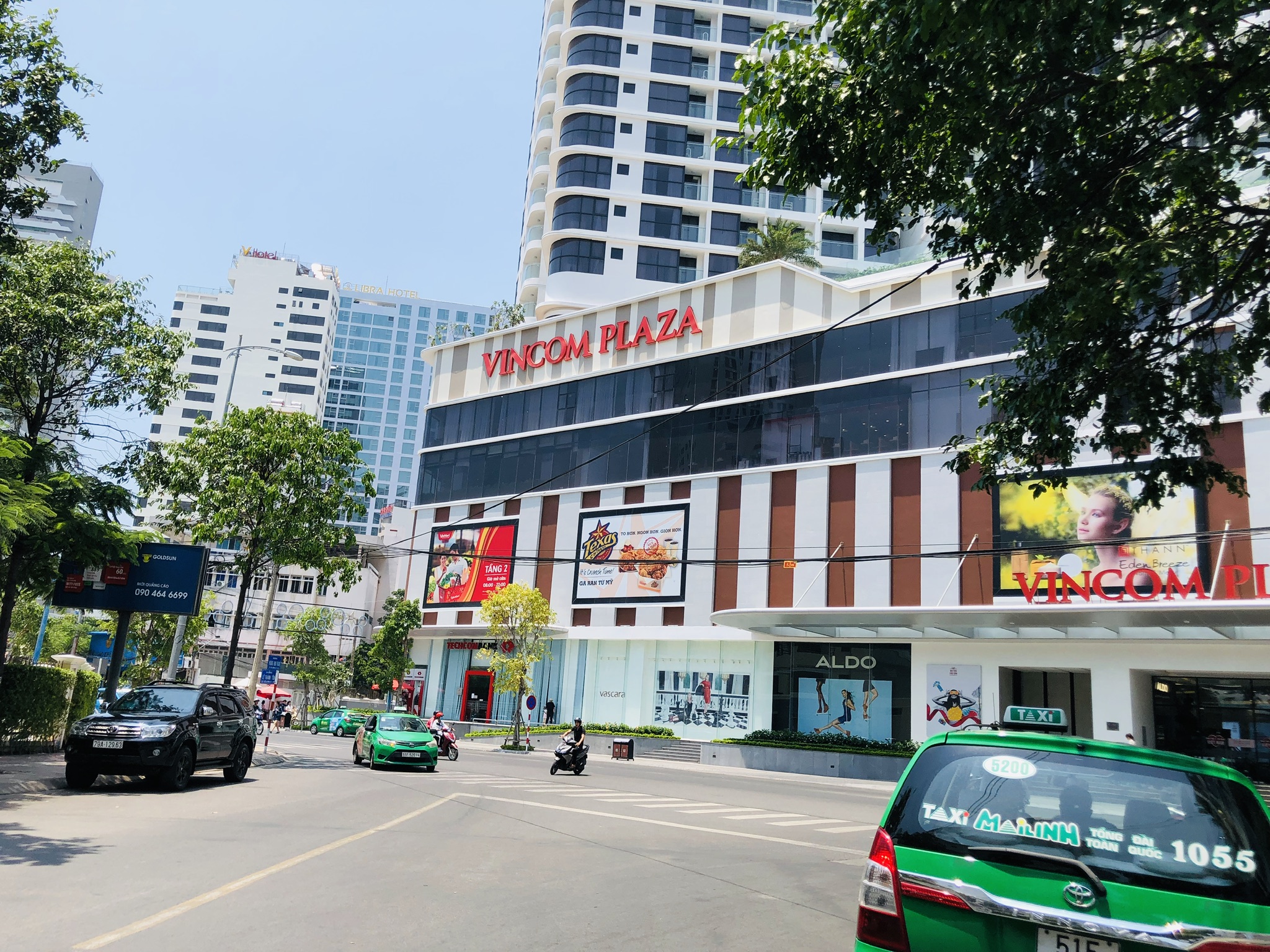 Bán nhà + khách sạn mini 2 mặt tiền Hoàng Hoa Thám - Lộc Thọ, giá đầu tư còn thấp hơn giá đất