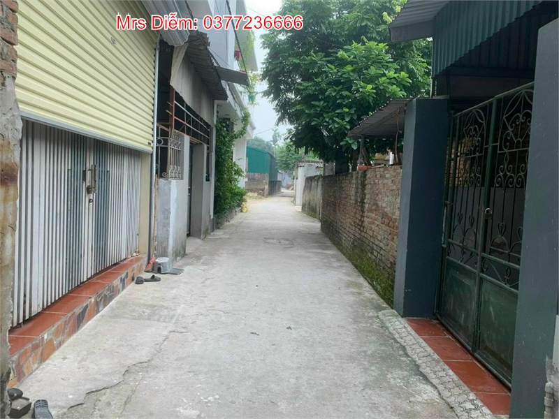 Nhỉnh 3 tỷ có ngay 66m nhà 3 tầng tại Xóm Trong, Uy Nỗ, Đông Anh. LH: 0377236666