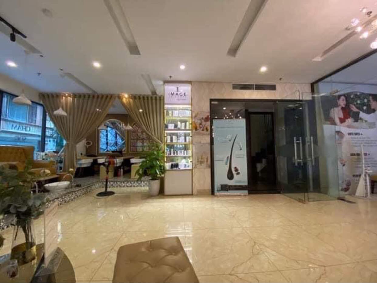 Bán gấp nhà phố Nguỵ Như Kon Tum, lô góc, mặt tiền khủng bố