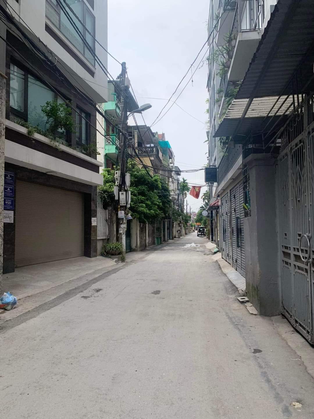 Nhà Xuân La 64m2, MT 8m, ngõ thông rộng, 10m ô tô, sát phố, chia lô, xây ccmn, 5.75 tỷ