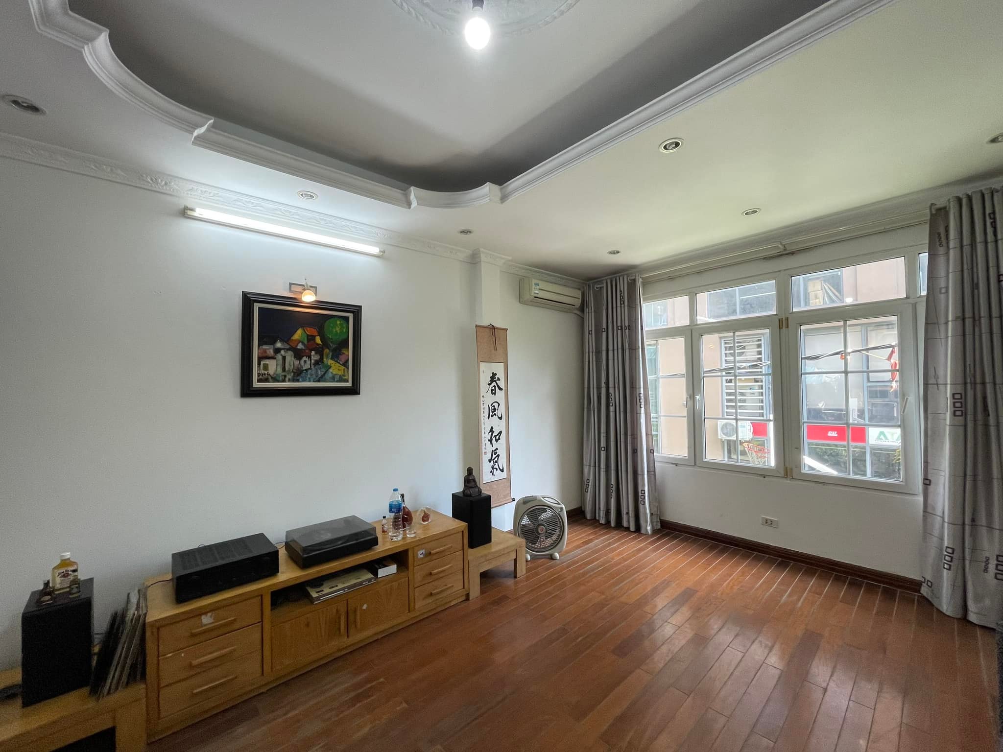 Siêu hót. Chỉ 5tỷ có ngay nhà phố Kim Mã, Ba Đình. DT 38m2/44T2*5T. Cách ô tô đỗ chỉ 25m.