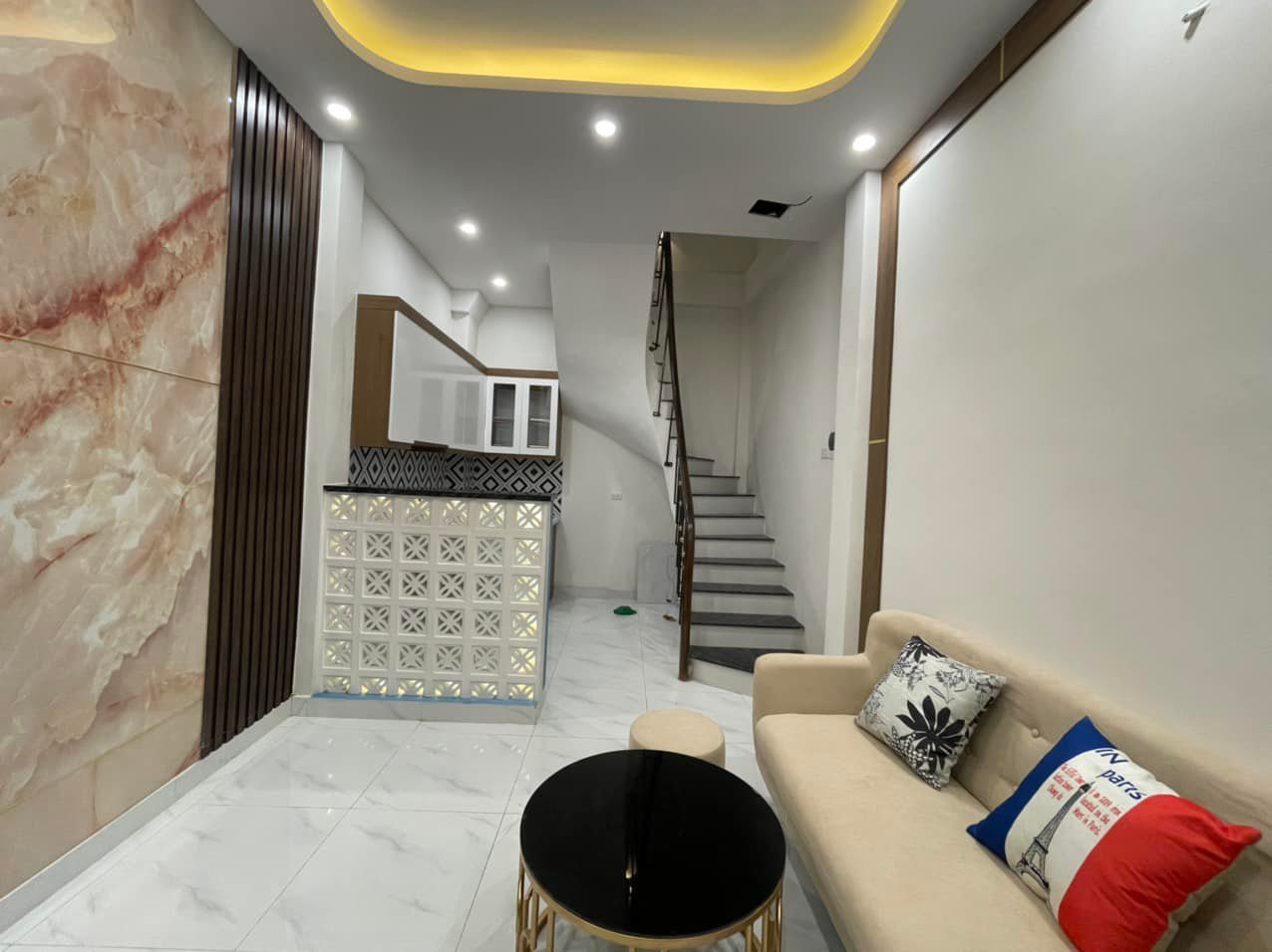 Siêu phẩm nhà 5T Thụy Khuê, Tây Hồ, Mới tinh – Ngõ thông – ô tô tránh cách 50m, 3.75 tỷ