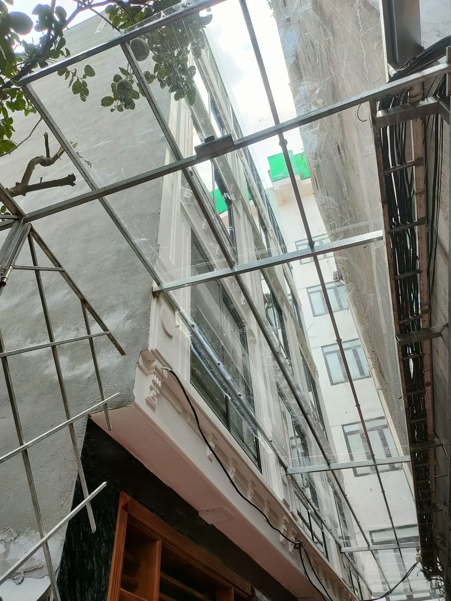 Bán Nhà Xuân Thuỷ, Cầu Giấy Gần Chợ, Trường DT 30m ,5 Tầng, 3 PN Chỉ có 4 Tỷ 3