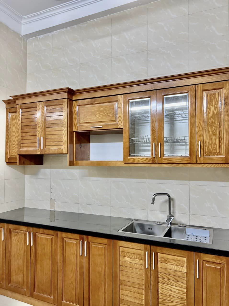 Bán gấp Hoàng Quốc Việt - Cầu Giấy, 38m2, mt 4m, giao với Tô Hiệu.