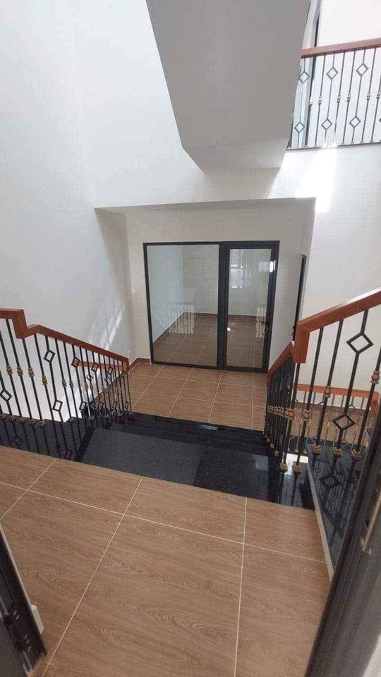 NHÀ LÔ GÓC MỚI ĐẸP HẺM XE TẢI -80M2 -4 TẦNG -GIÁ 6.7 TỶ