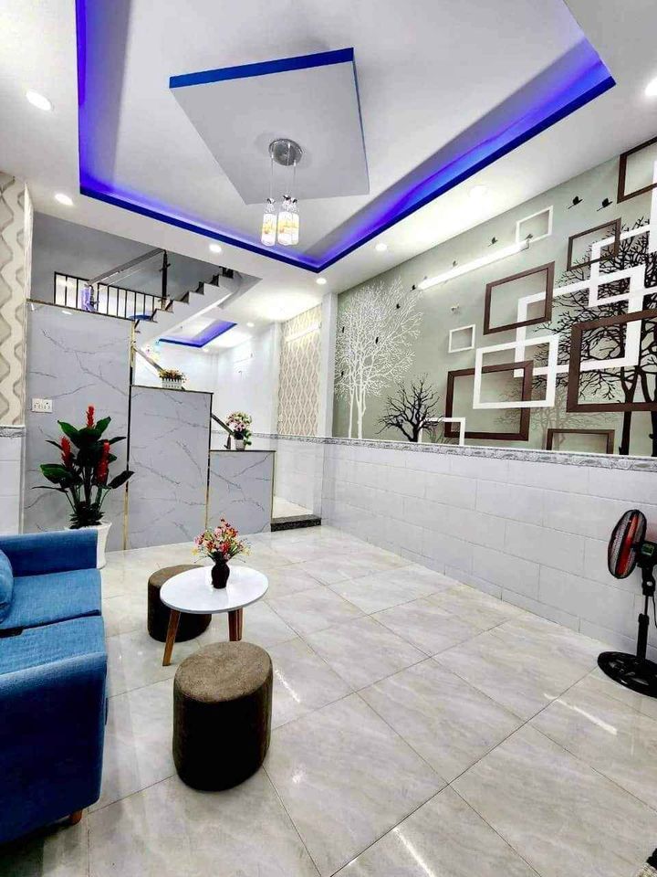 NHÀ MỚI ĐẸP HXH THÔNG GIÁP NGÃ TƯ 4 XÃ -57M2-3 TẦNG -GIÁ 5.8 TỶ