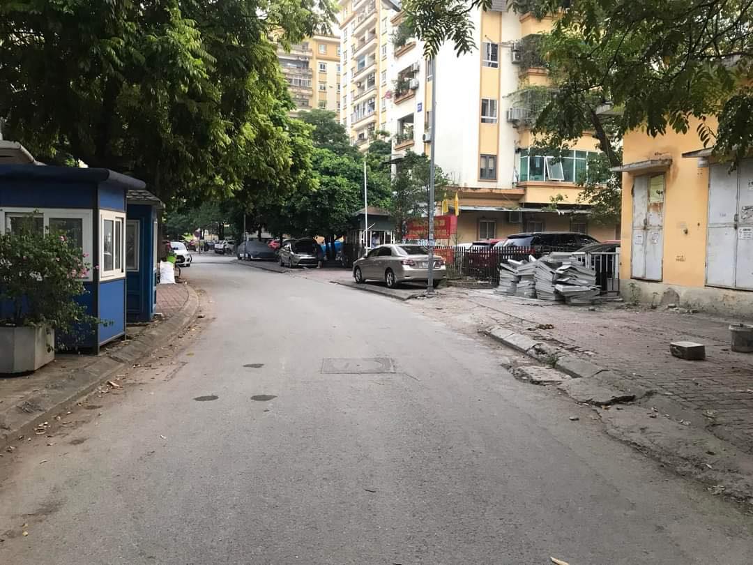 Bán nhà 80m2 thang máy ngay KĐT Mễ Trì, ô tô đỗ ngày đêm, nhỉnh 13 tỷ