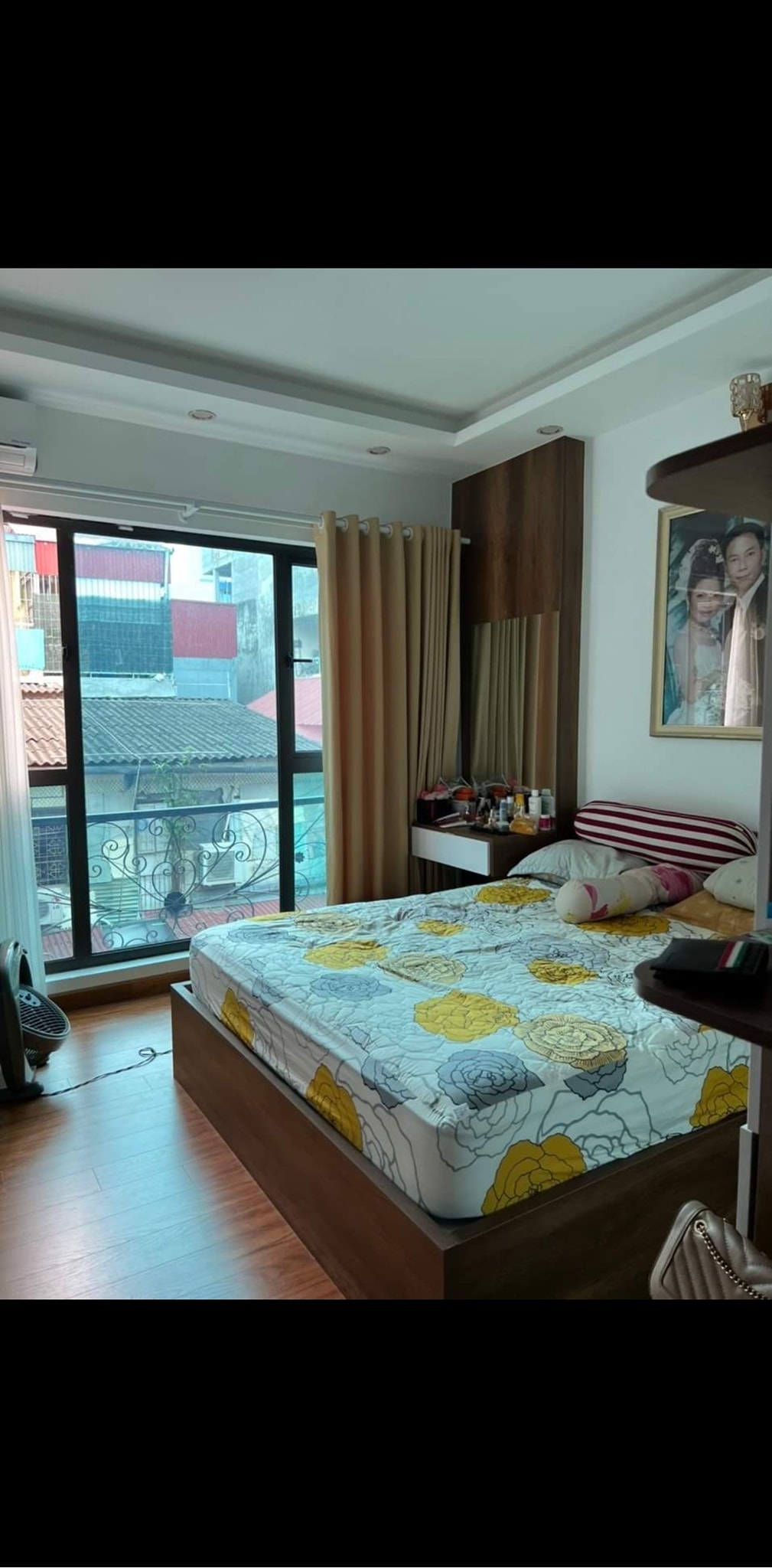 Bán nhà Nghi Tàm 38m/3N Lô góc Ô tô sát cửa 3 tỷ