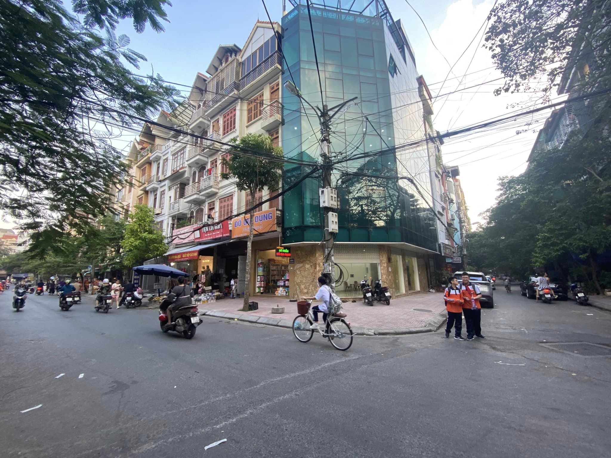 NHÀ LÔ GÓC 2 MẶT ĐƯỜNG QUẦN NGỰA 7 BA ĐÌNH 7 TẦNG THANG MÁY KINH DOANH VÔ ĐỐI 21,5 TỶ