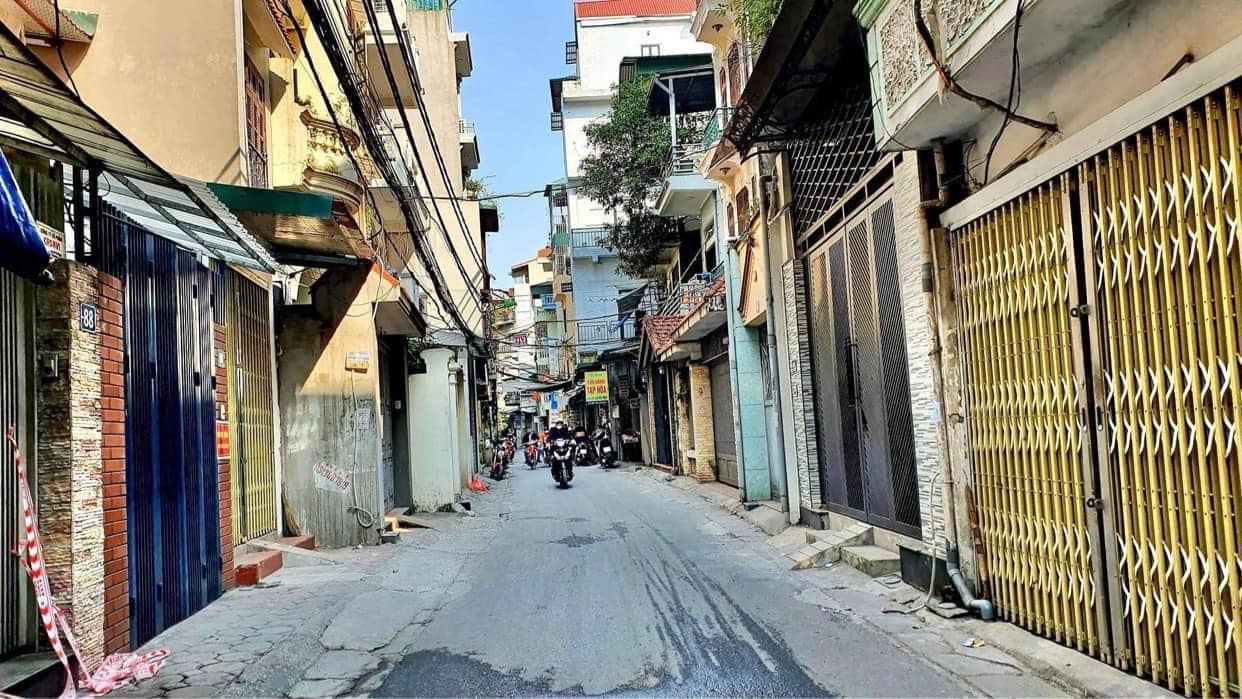 Bán nhà tại Đê Tô Hoàng , Hai Bà Trưng , Hà Nội 72m2 , 4 tầng , giá 8tỷ