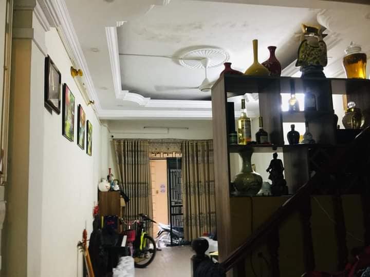 BÁN NHÀ MẶT NGÕ THÔNG- CẦU GIẤY DIỆN TÍCH 50M- 4 TẦNG- MẶT TIỀN 3.7M- GIÁ CHỈ 7.3 TỶ