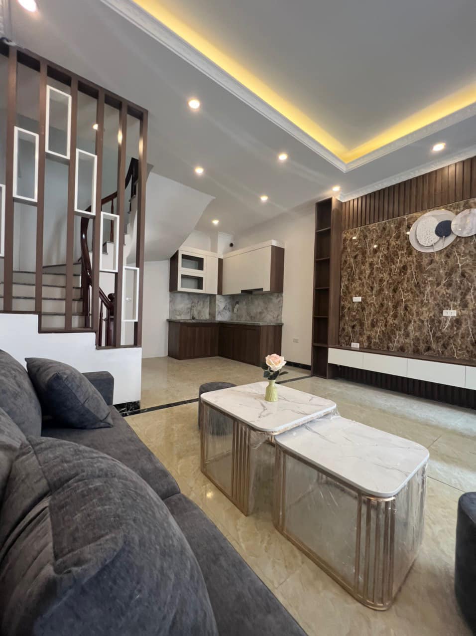 Bán nhà 2 MP Thụy Khuê, Đồng Cổ 45m2 Kinh doanh vô địch 11 tỷ