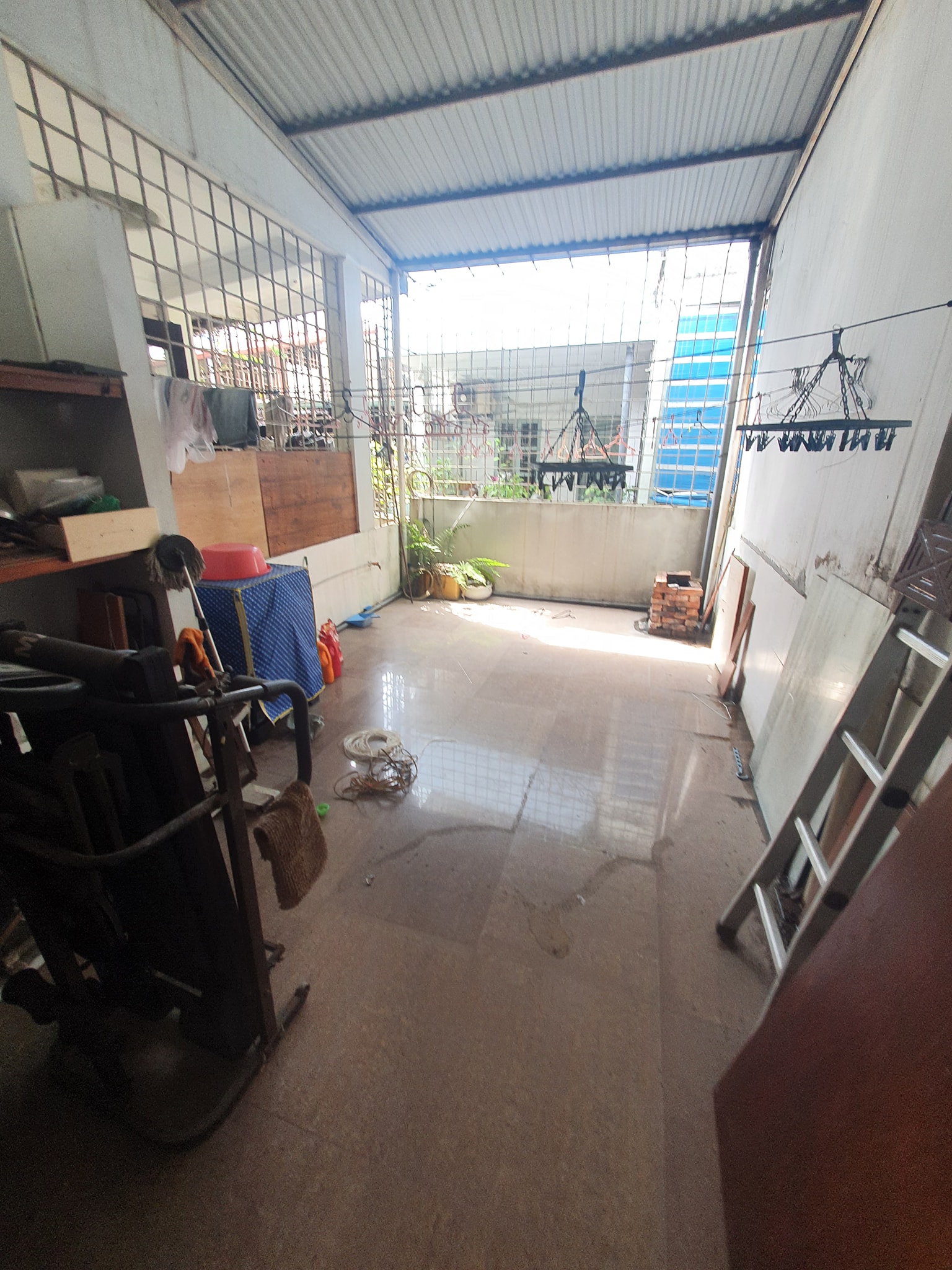 PHỐ HỒNG MAI 50M2*4T* 5.3 TỶ- 15M RA PHỐ- NHÀ ĐẸP Ở NGAY