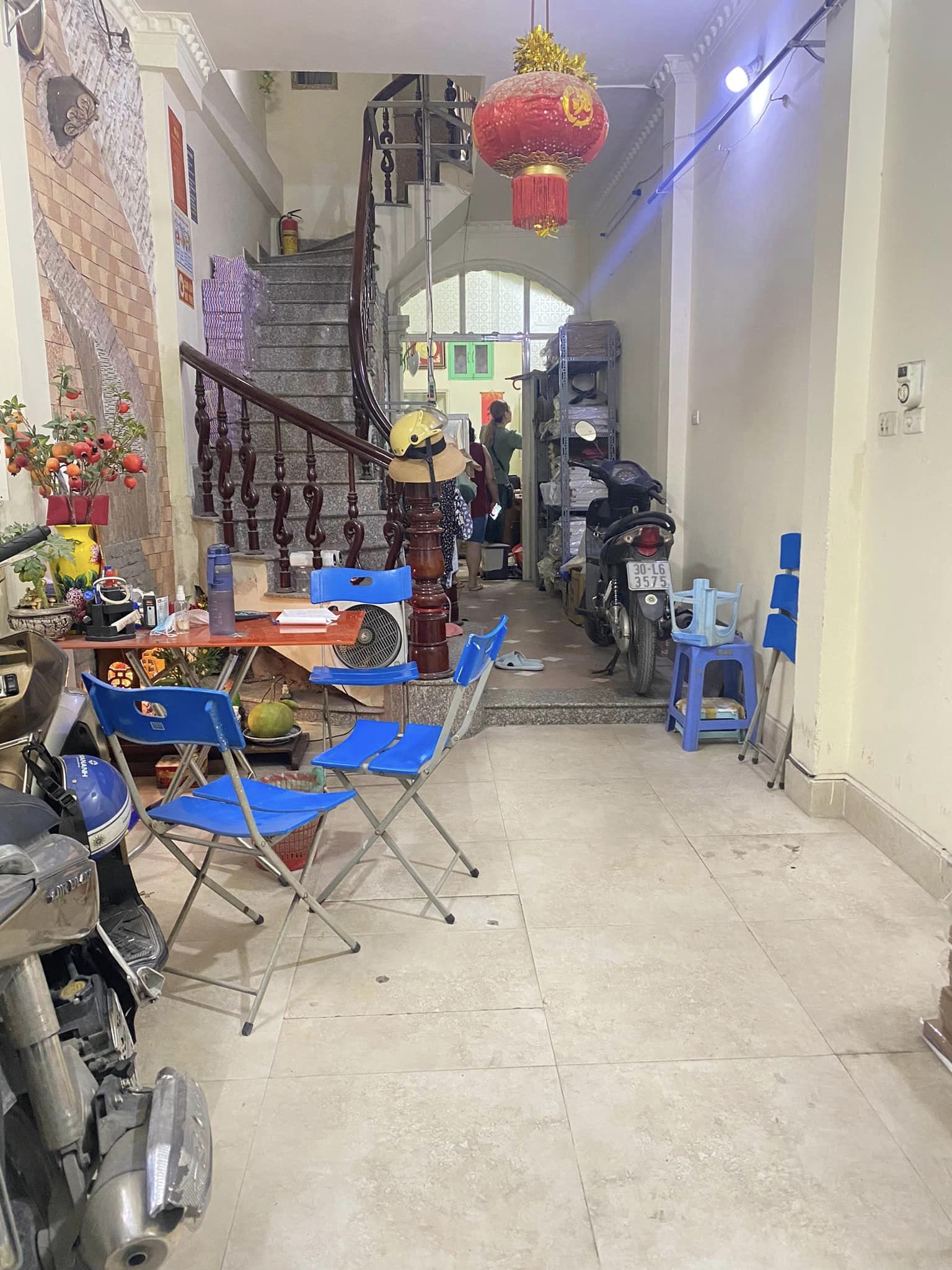 Bán nhà tại Thái Thịnh , Đống Đa , Hà Nội 42m2 , 6tầng , giá 5.8tỷ