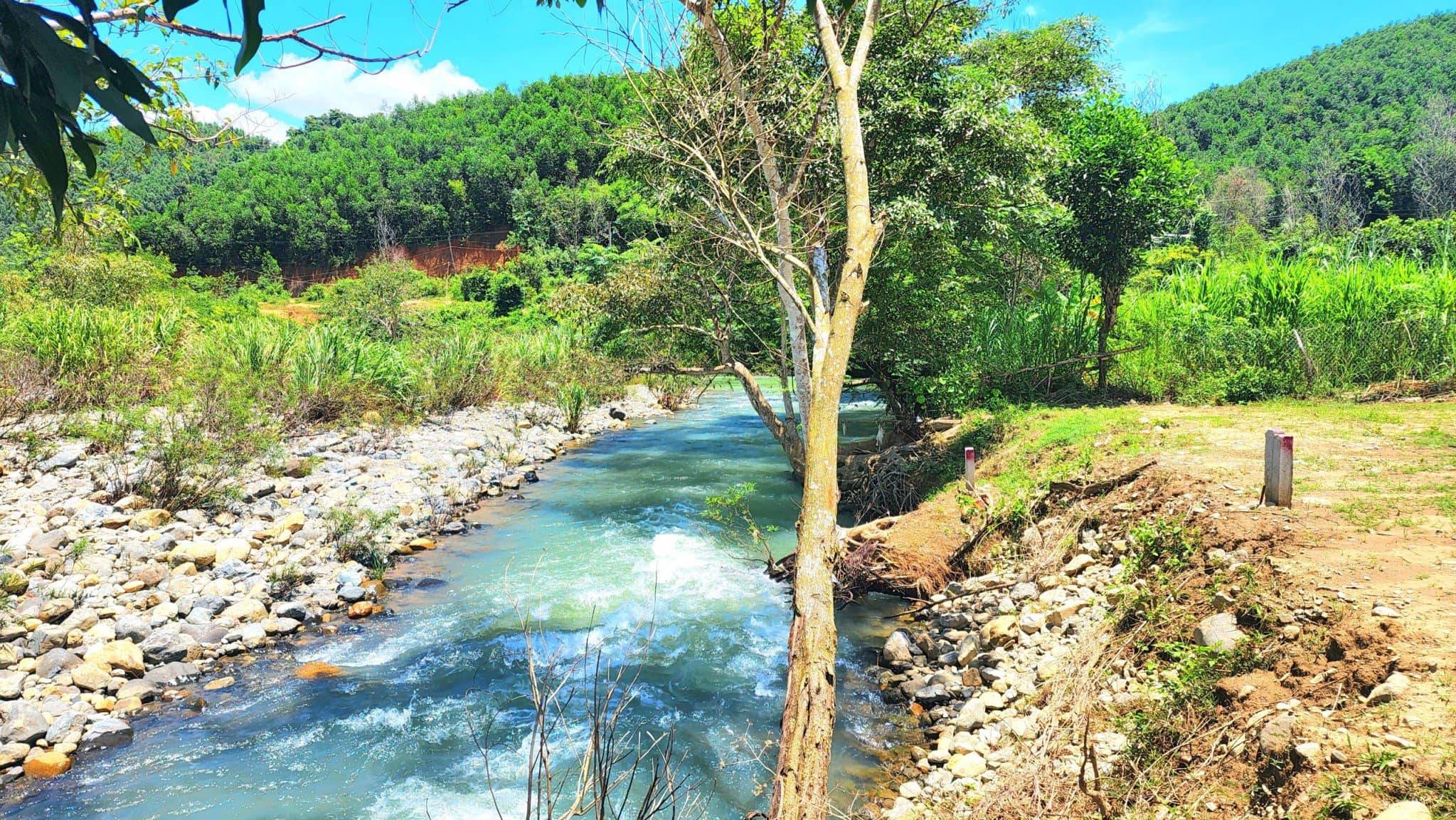 bán lô đất view suối cực đẹp ở khánh thành , khánh vĩnh khánh hòa.. DT 315m2