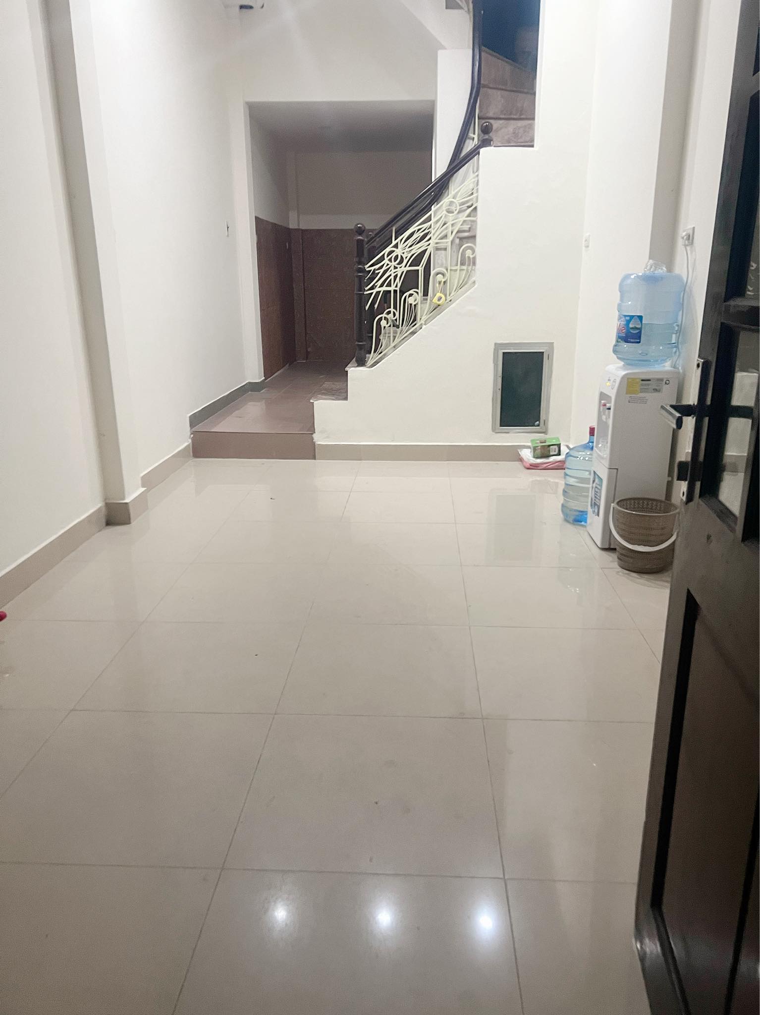 VỊ TRÍ ĐẸP-GIÁ TỐT-PHÂN LÔ-ÔTÔ TRÁNH-VỈA HÈ-KINH DOANH-35M 6xTỶ-HỒNG HÀ BA ĐÌNH