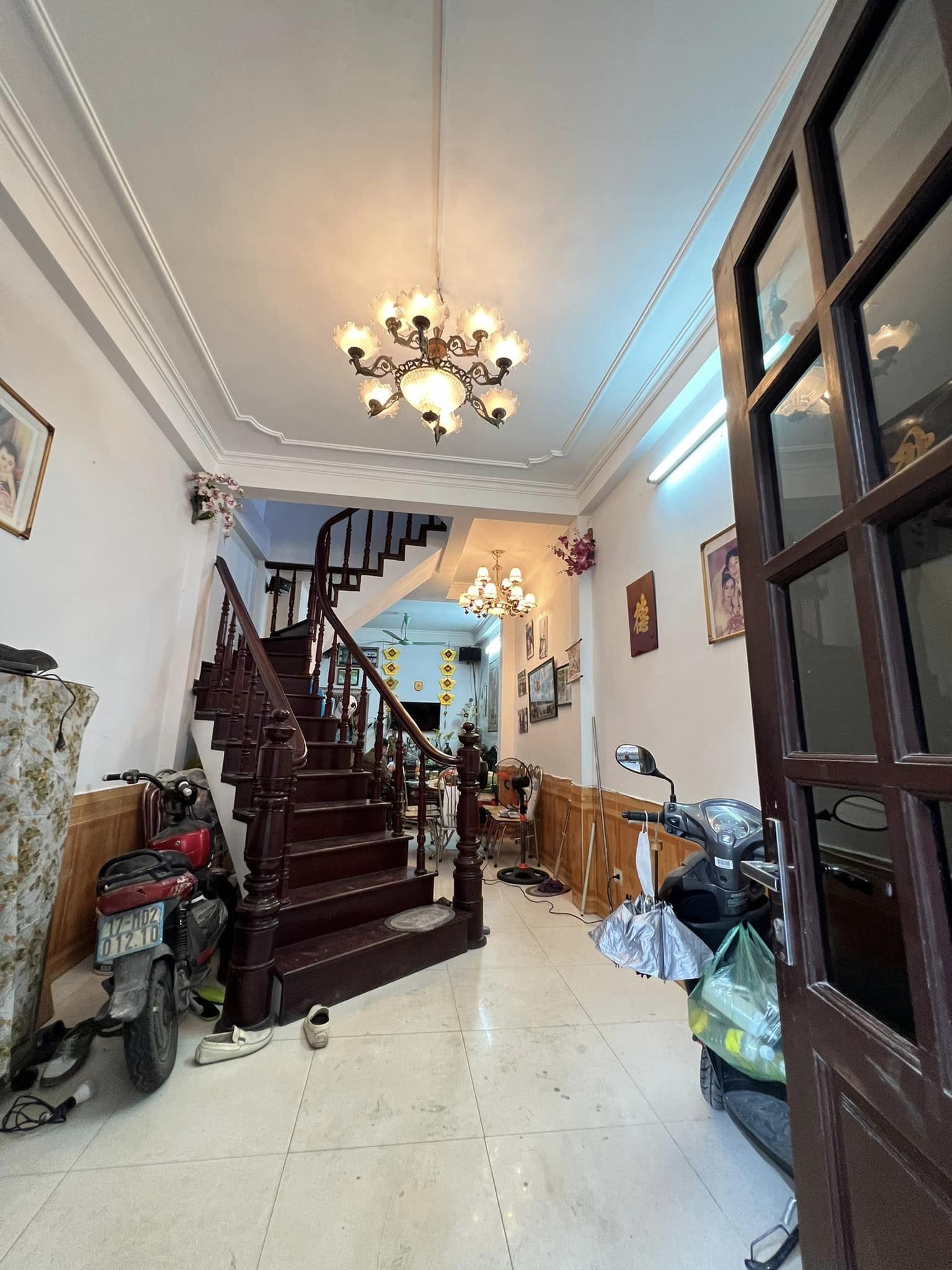 Chỉ hơn 8 tỷ, Lê Gia Định, Hai Bà Trưng, 75m2, 5 tầng, ngõ thông, ô tô đỗ cửa, kinh doanh
