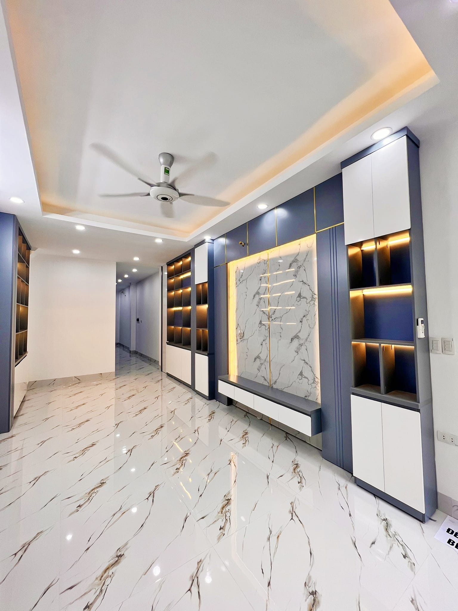 Bán nhà riêng phố Thái Thịnh, Đống Đa thang máy nhập khẩu. DT 52m2*5T. Giá 9,5 tỷ.