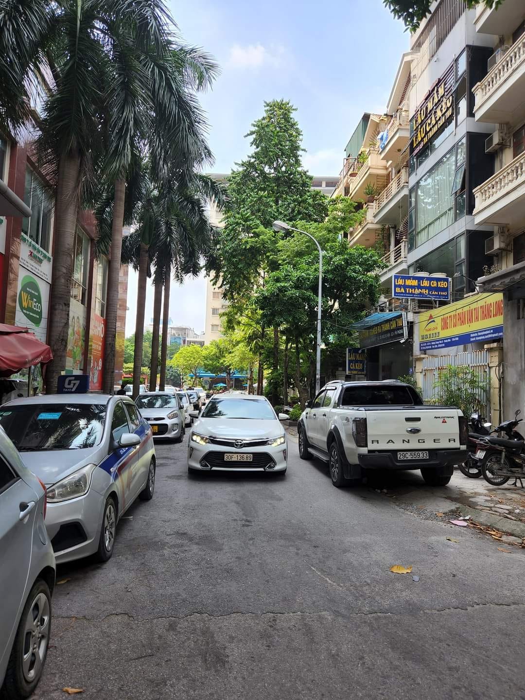 BÁN NHÀ PHỐ KINH DOANH TRUNG YÊN, TRUNG HÒA 100M 6 TẦNG THANG MÁY 38 TỶ