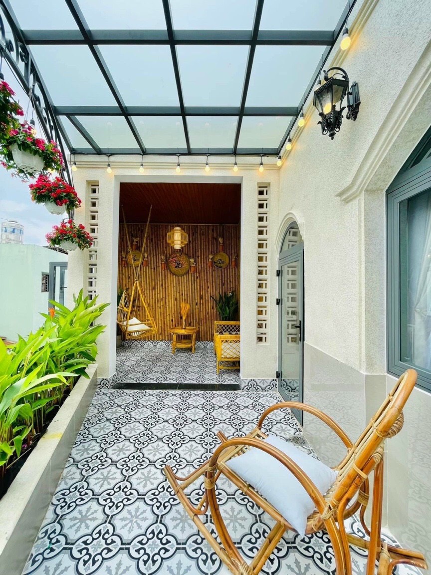 (Bình Thạnh) Nhà đẹp, hẻm 4.5m, 6 x 9m, 3 lầu, Nguyễn Thượng Hiền