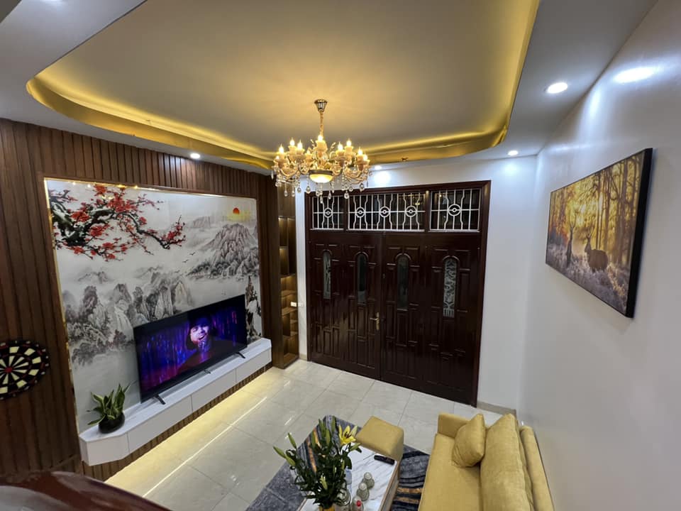 Bán nhà Phố Hào Nam , Đống Đa, Nhà đẹp ở ngay. Giá 4.95 tỷ