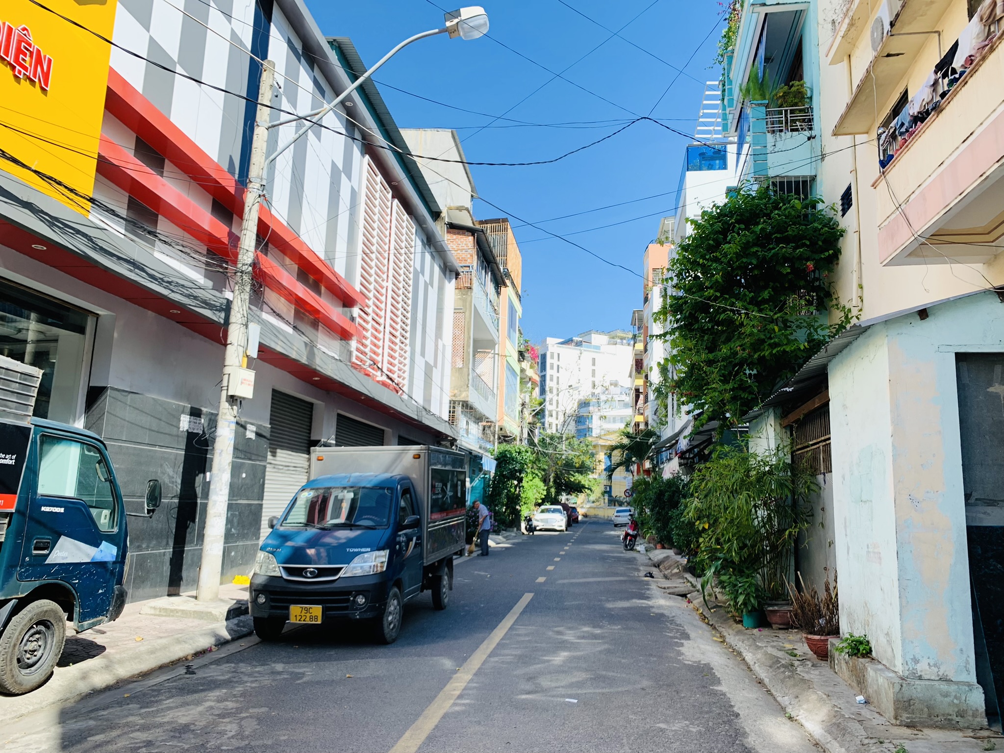 Bán nhà mặt tiền đường Lãn Ông, gần chợ Đầm, gần biển