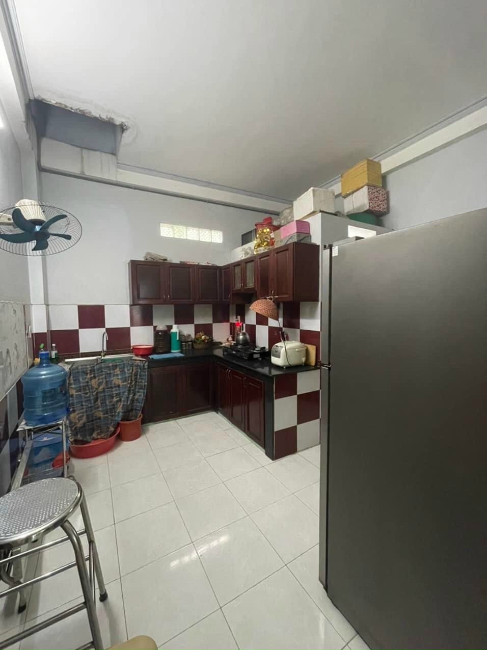 (Phú Nhuận) hẻm sẹc 3m Lê Văn Sỹ, rộng 3.7 dài 13.5, chỉ 6.4 tỷ