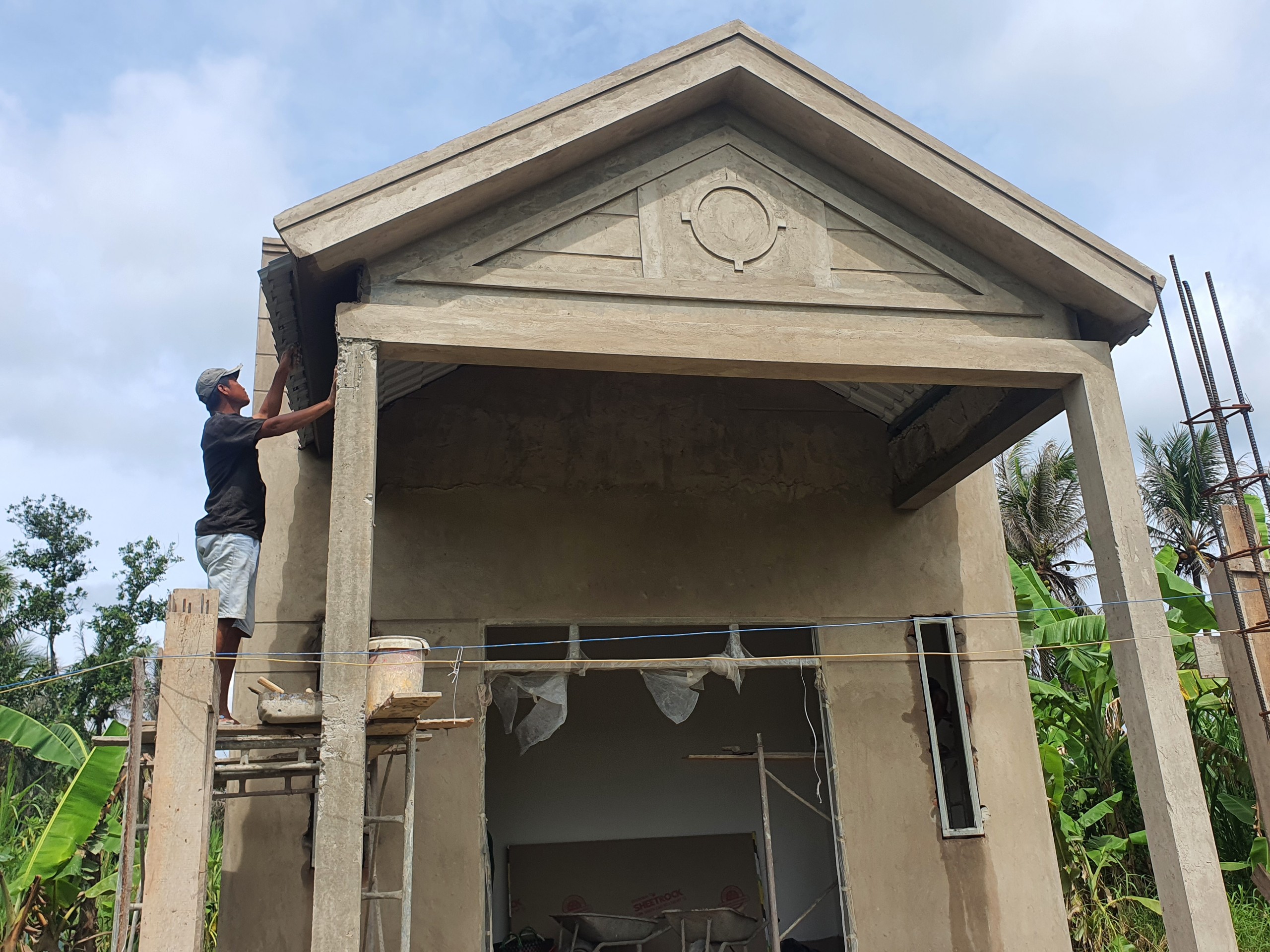 Bán nhà mới xây phường Phú Tân, có thổ cư