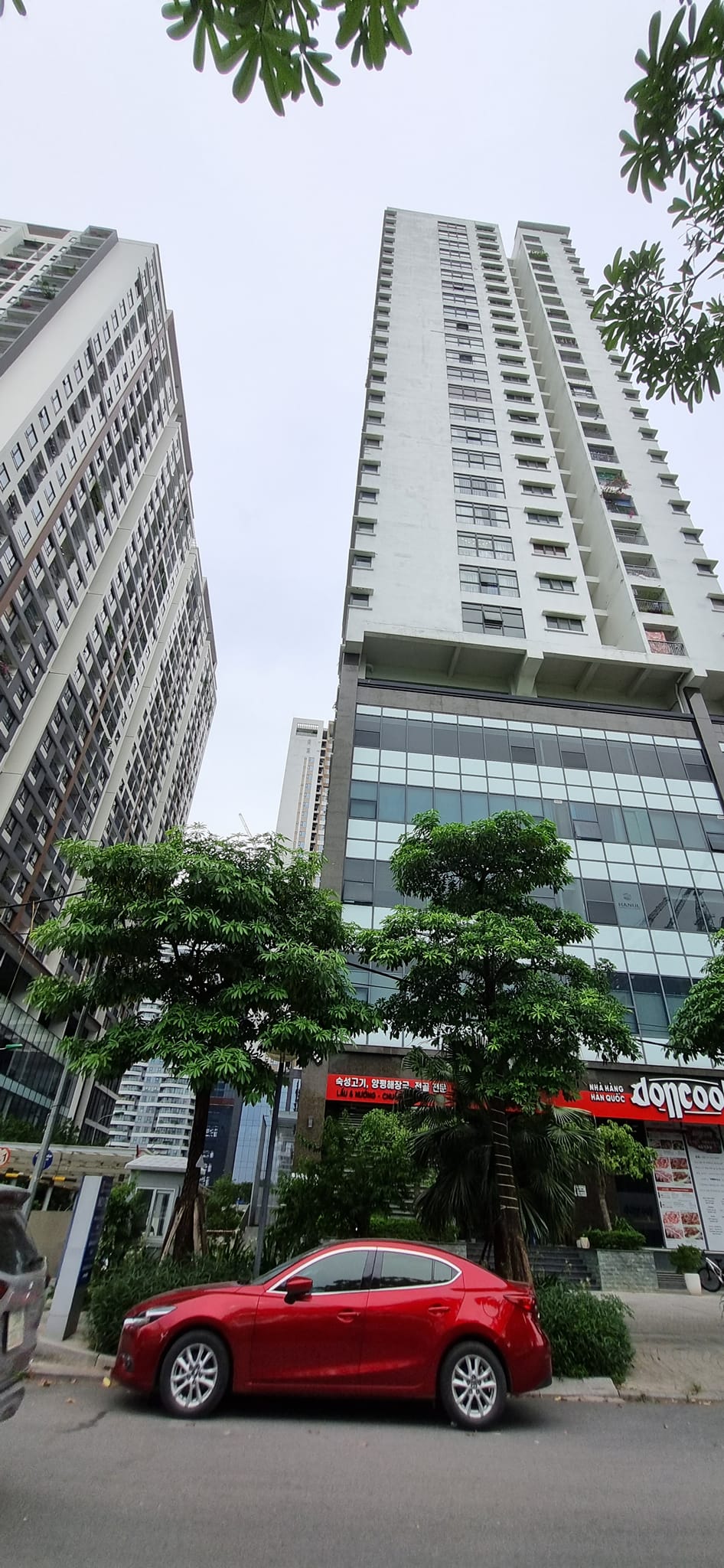 Chính chủ cần bán CC P1206 NO3 T8 - Ngoại Giao Đoàn, DT81m2, T12, giá 3.2 tỷ , Q. Bắc Từ Liêm,Hà Nội