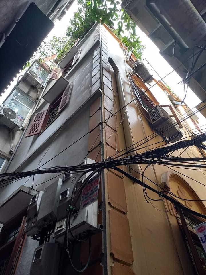 NHỈNH 5 TỶ NHÀ LÔ GÓC THỊNH HÀO 1 - ĐỐNG ĐA - DÂN XÂY - GẦN Ô TÔ - 37M2 X 5 TẦNG.