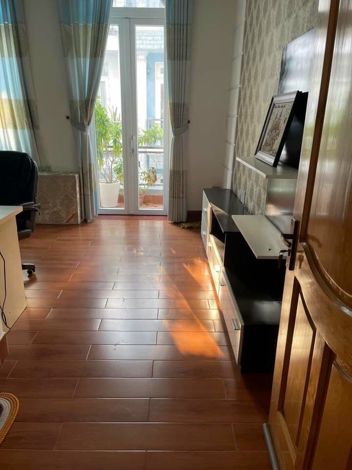 (Phú Nhuận) nhà HXH Nguyễn Văn Trỗi, 4.5 x 12.5m, chỉ 9.5 tỷ