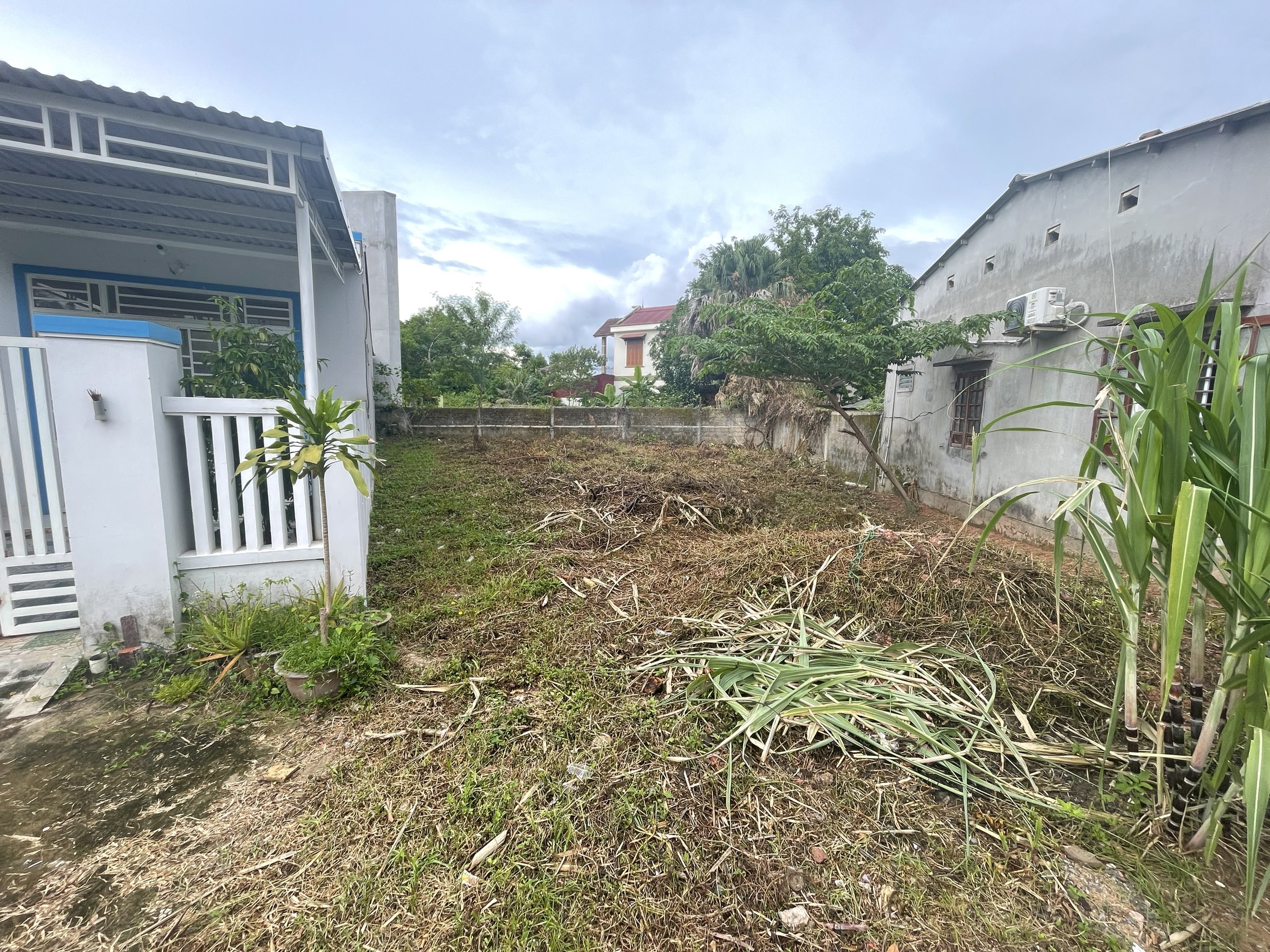 CHÍNH CHỦ CẦN BÁN LÔ ĐẤT 215m2, KIỆT 200 HÀM NGHI, TP ĐÔNG HÀ, GIÁ CHỈ 2,05 TỶ - LH: 0963.429.444