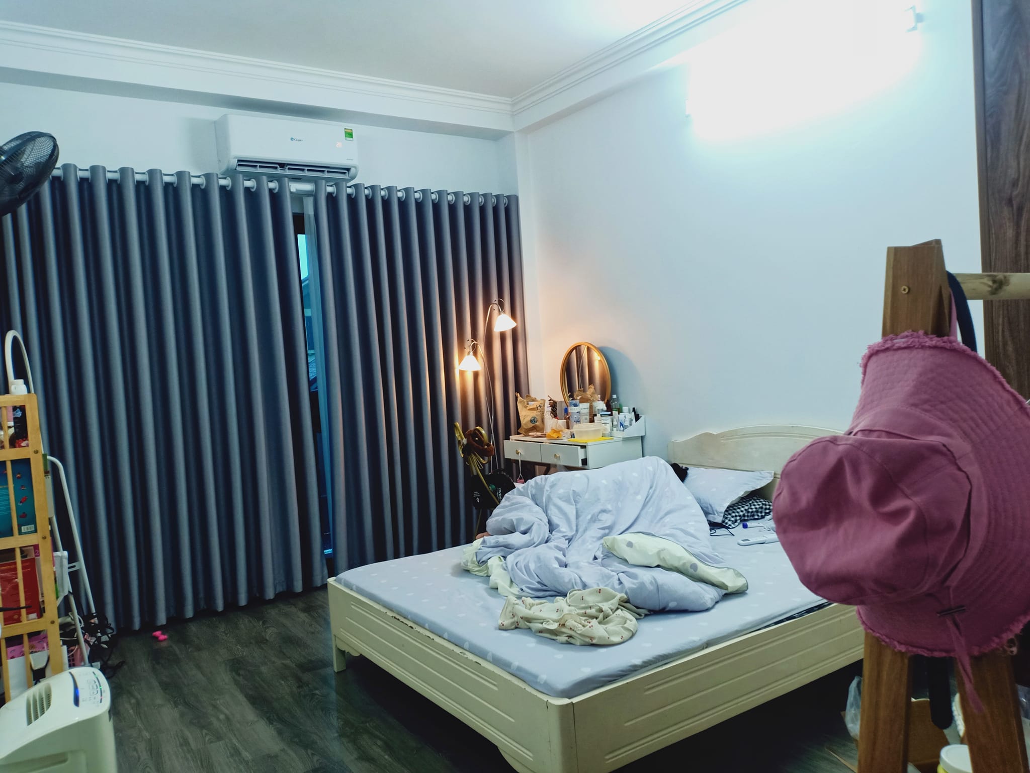 Bán gấp nhà Quận Tây Hồ, ngõ ô tô tránh, vỉa hè, 35m2 x 5 tầng, 3,5 tỷ