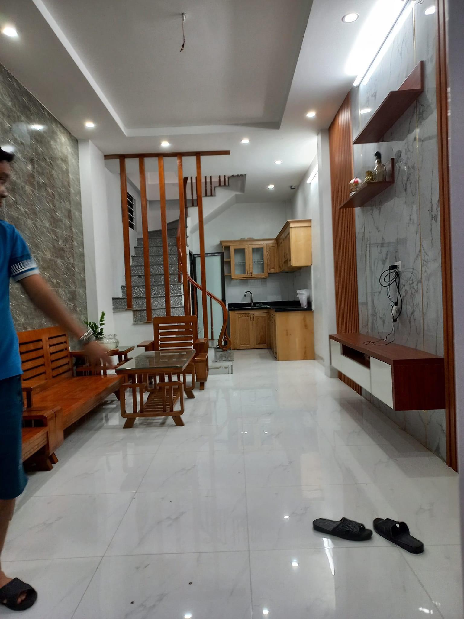 Chỉ hơn 2 tỷ, Thọ Am Liên Ninh Thanh Trì 33m2, 4 tầng, ngõ xe máy