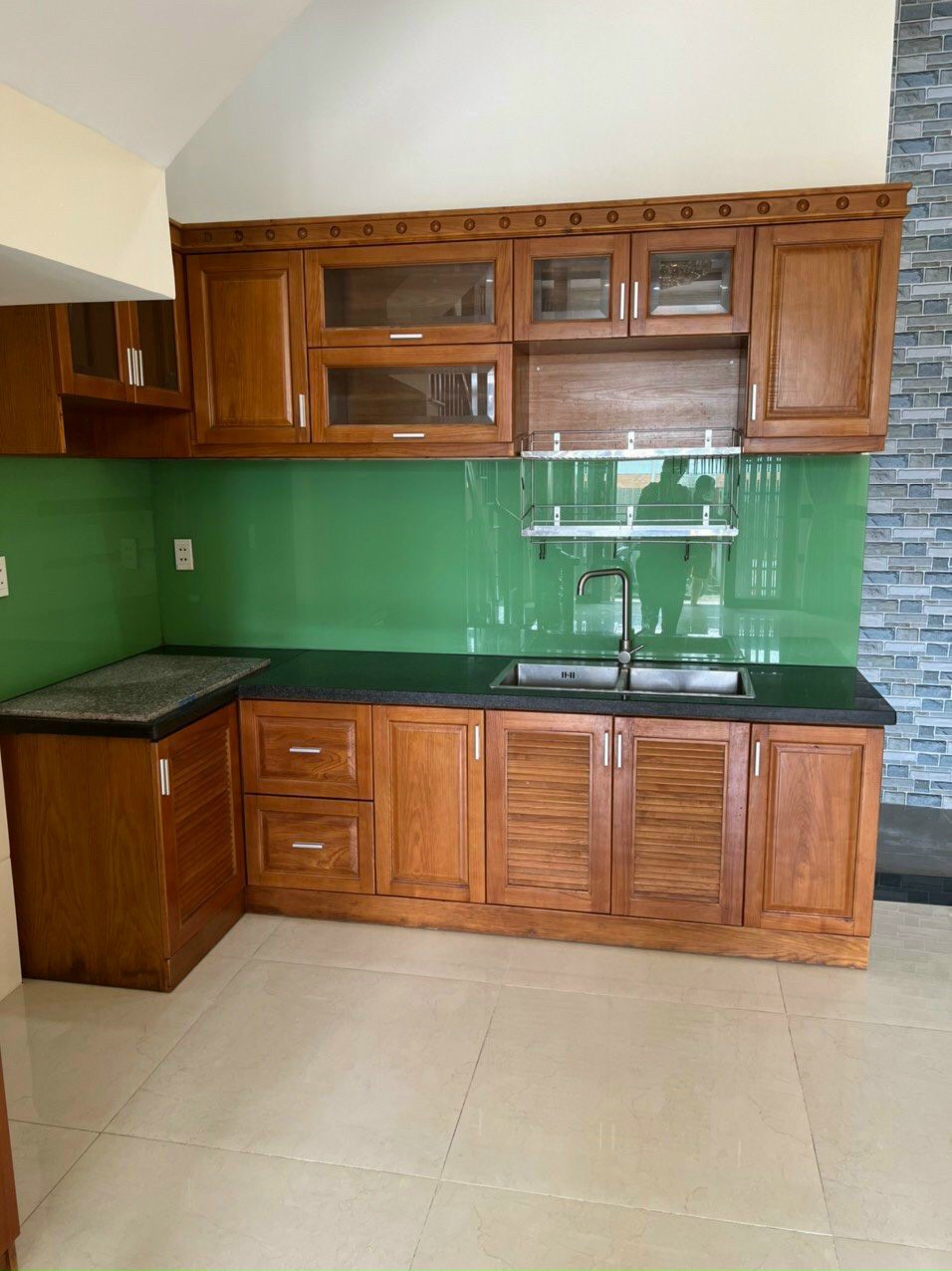 Nhà đẹp Nơ Trang Long, 2 lầu BTCT, 4.2 x 9m, 5.4 tỷ, Bình Thạnh