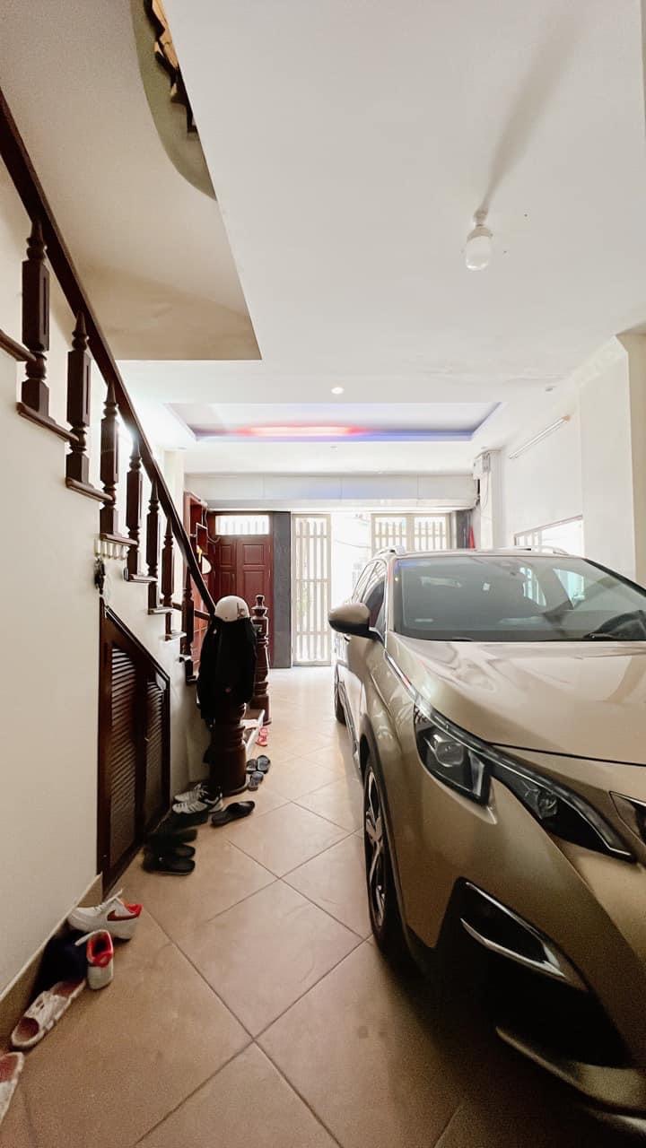 Cực Hiếm Nhà Phố Trung Kính, Ô tô tránh - Vỉa hè Kinh Doanh, 6 Tầng Thang máy, 56m2, MT4.6m , giá 19 tỷ.