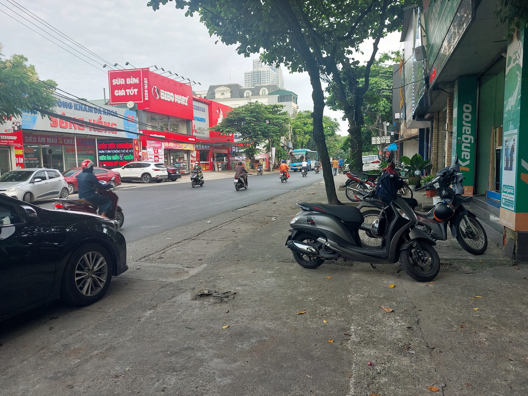 BÁN NHÀ MẶT PHỐ PHÙNG HƯNG HÀ ĐÔNG KINH DOANH ĐỈNH RẤT GẦN PHỐ QUANG TRUNG