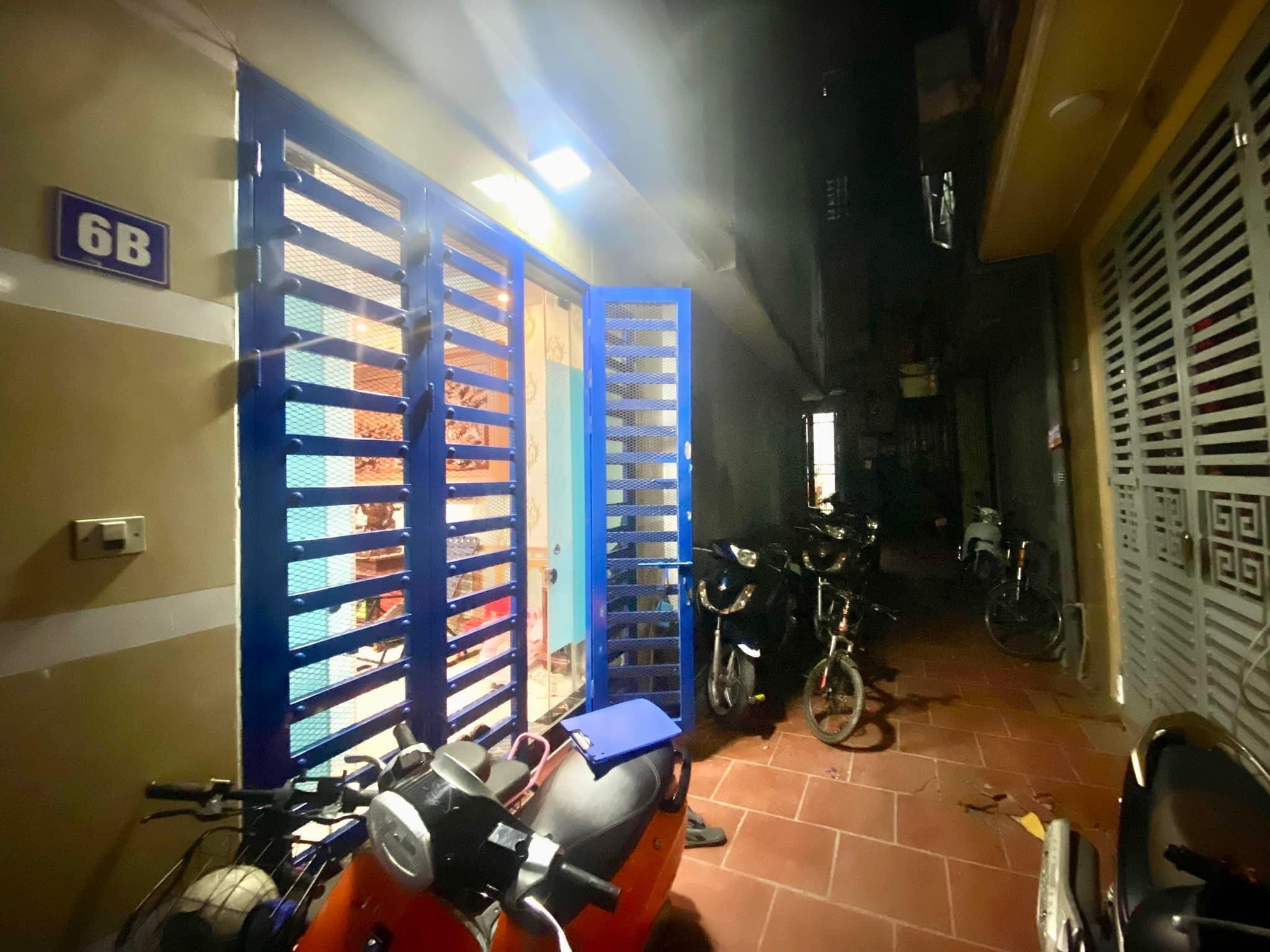 NGÕ BA GÁC - GẦN PHỐ - MUÔN VÀN TIỆN ÍCH - NHÀ CHẮC, CỰC ĐẸP