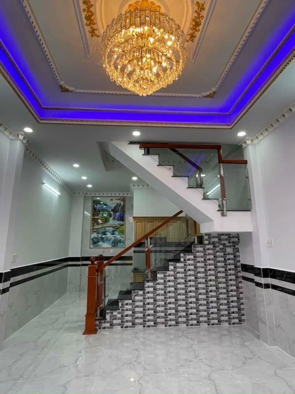 Nhà đẹp, hẻm 3.5m, Thiên Phước, 4 x 11.7m, 3PN, 6.3 Tỷ, Tân Bình, DT 46m², Giá 6.3 Tỷ