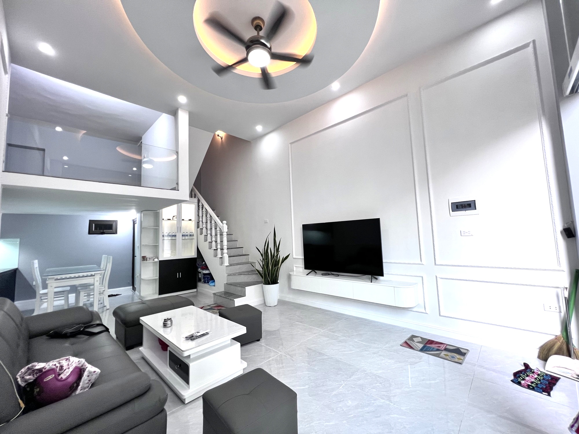 BÁN NHÀ SIÊU ĐẸP NGỌC THUỴ, BA BƯỚC RA PHỐ, AN SINH, NHIỀU TIỆN ÍCH, 50M2x4.7M