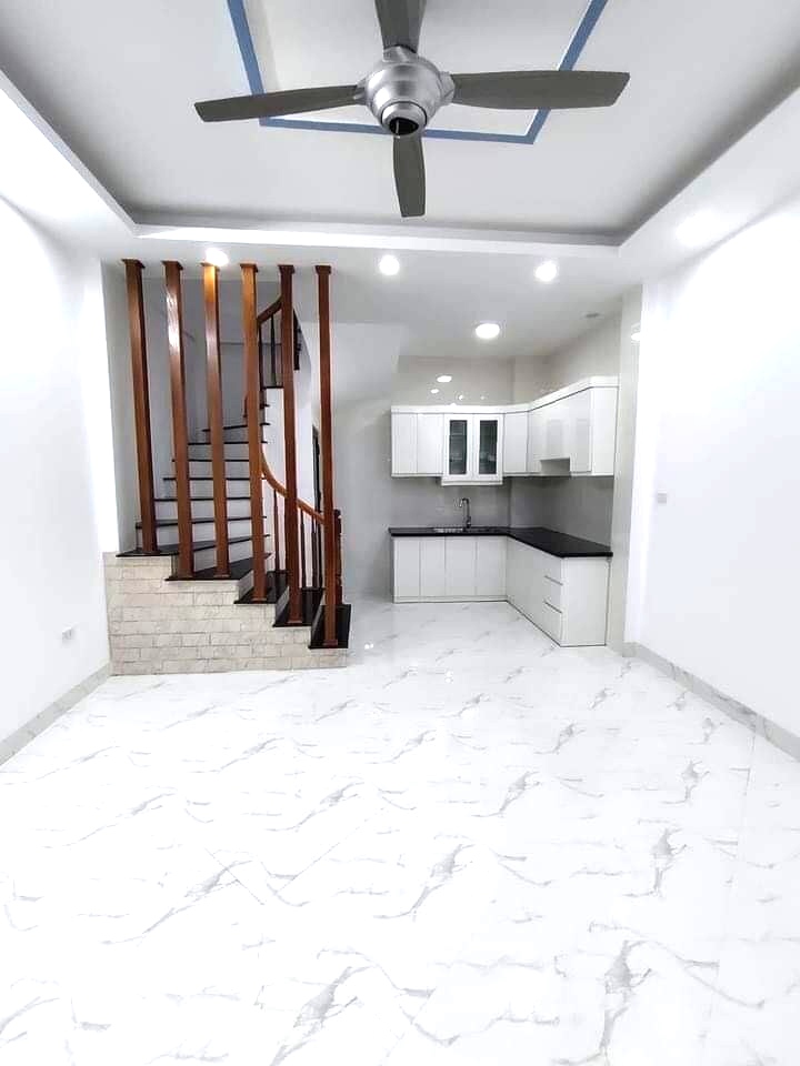 BÁN NHÀ VIỆT HƯNG, 3 BƯỚC Ô TÔ TRÁNH, NHÀ MỚI, Ớ NGAY, AN SINH, 31M2x4.3M