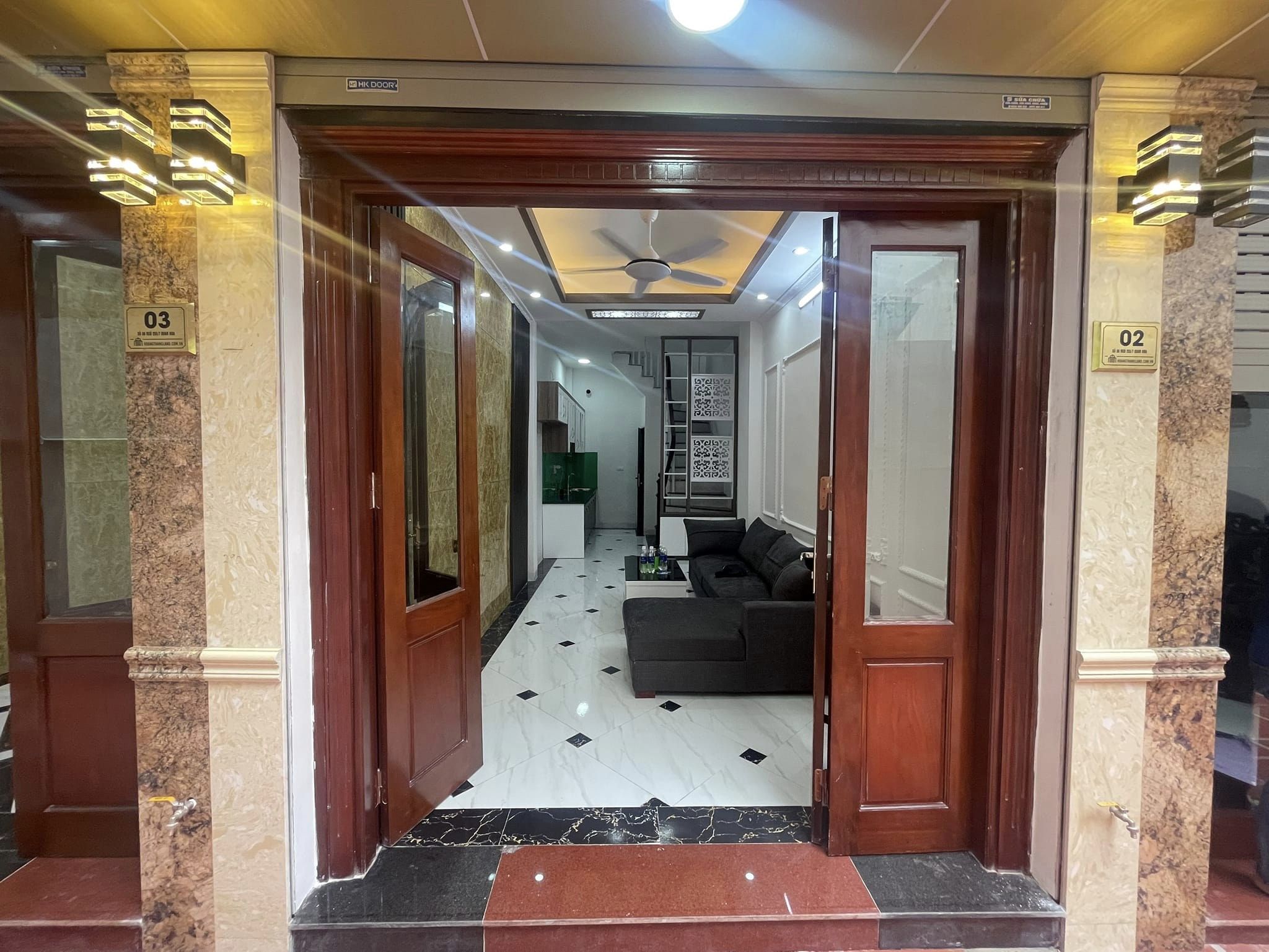 Bán nhà 28 Xuân La, 2 thoáng, mới xây 5 tầng 33m 5.1 tỷ