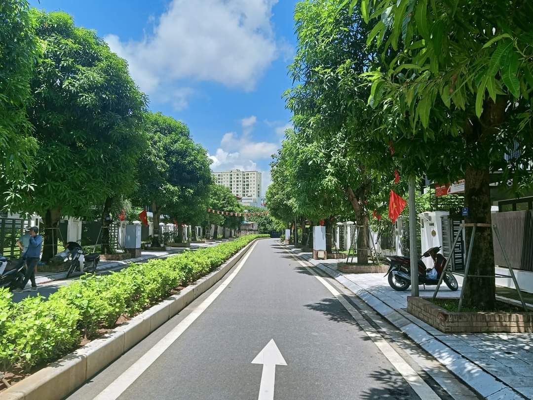 BÁN NHÀ KĐT EDEN ROSE - THANH TRÌ, DT 130M2, 4 TẦNG, KHU VIP NHẤT, 3 MẶT THOÁNG, PHÂN LÔ, Ô TÔ, VỈA HÈ.