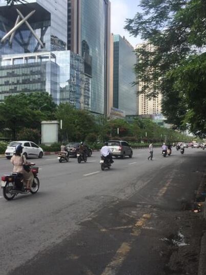 Bán tòa văn phòng 10 tầng Trần Duy Hưng 155m2 cho thuê 200tr/th giá chỉ 45.5 tỷ