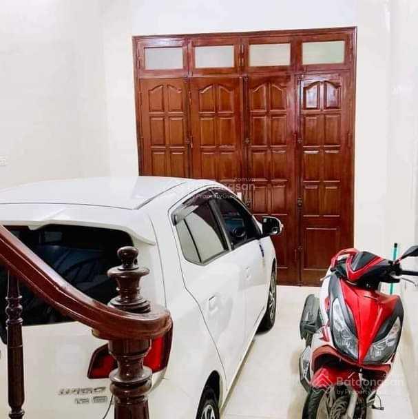 Cần bán nhà Ngã Tư Sở 6 tầng xây mới oto vào nhà 7.6 tỷ