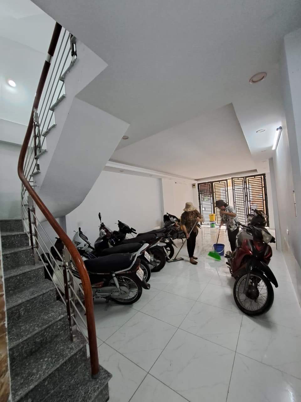 Bán Toà nhà CCMN 7 tầng Yên Xá Tân Triều Thanh Trì Nhỉnh 7tỷ Thang Máy DT-60tr/th.LH:0397194848