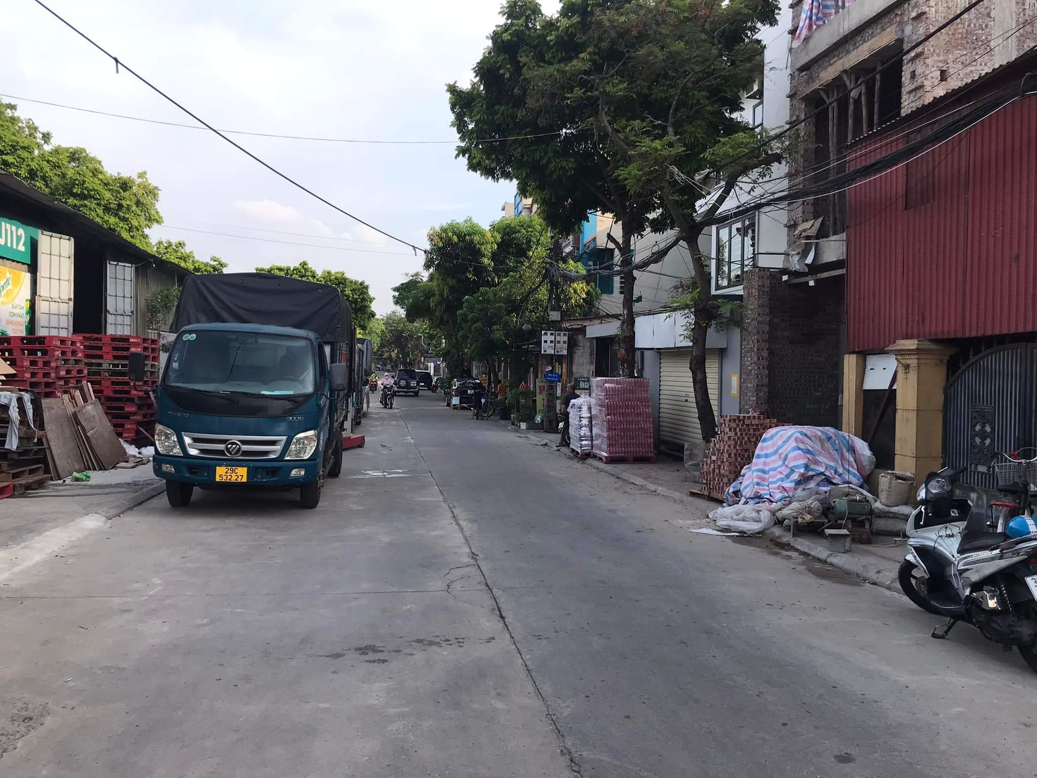 CHÍNH CHỦ GỬI BÁN HỘ - MUA ĐẤT TẶNG NHÀ - MẶT ĐƯỜNG LỚN - BUÔN BÁN SẦM UẤT DT 161M MT 9.2M 18.5 TỶ