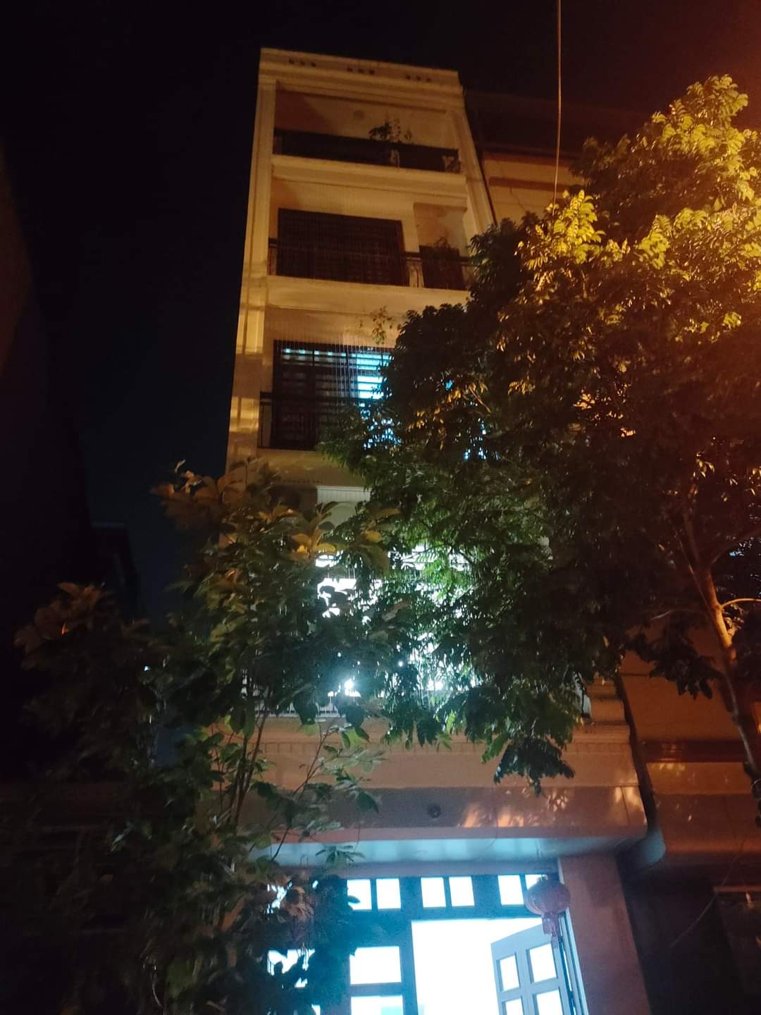 Liền kề mậu lương 50m 5 tầng mt4m vỉa hè ô tô tránh giá tốt nhất khu vực 7 tỷ