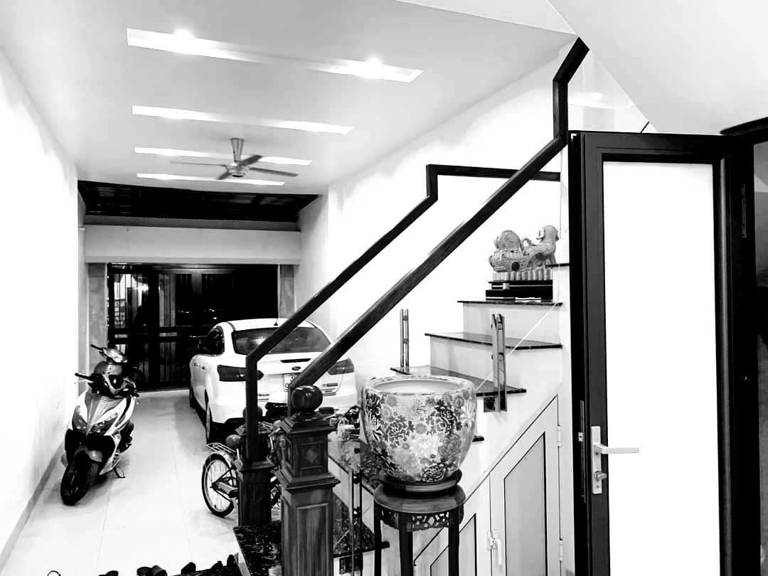 NHÀ ĐẸP Ở LUÔN, KINH DOANH TỐT, Ô TÔ VÀO NHÀ 98 m2 tại ngõ 164 VƯƠNG THỪA VŨ.